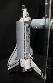 「PMA-2」にドッキングした「エンデバー(STS-100)」