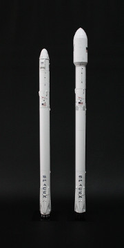 v1.1（CRS-3，左）とv1.2（OrbComm OG2，右）